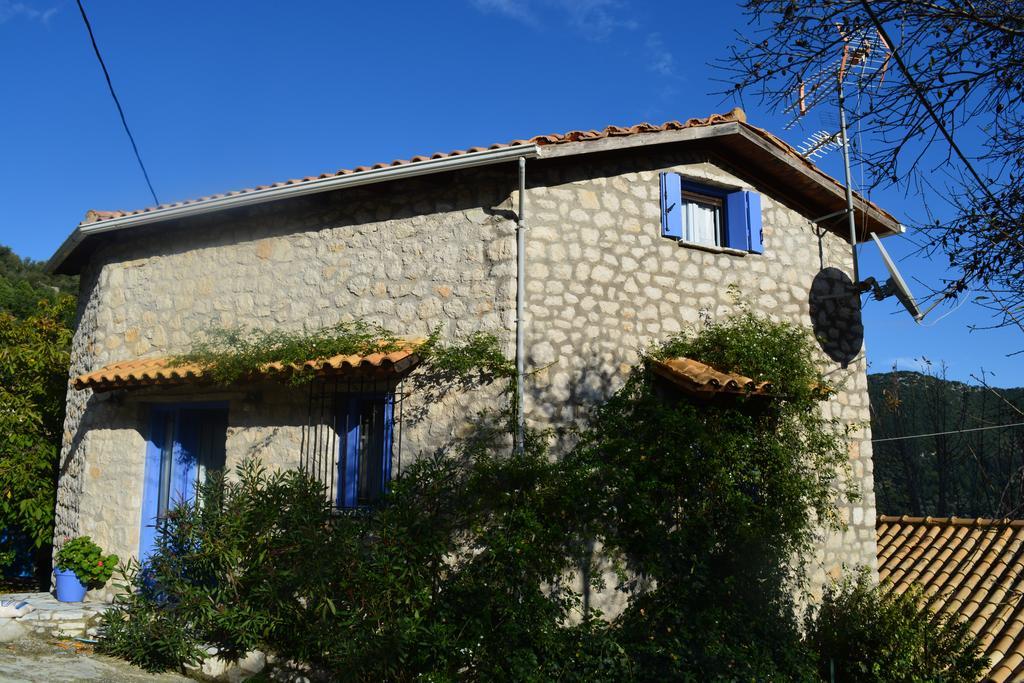 Petrinο Katochori Apartment Katokhorion  Exterior photo